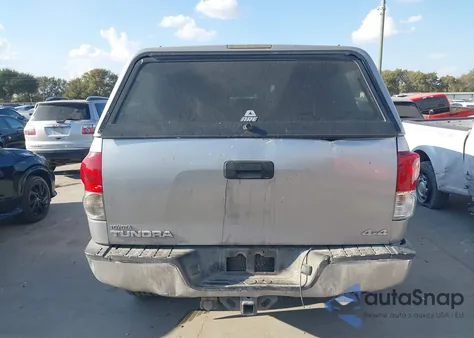 2008 Toyota Tundra Sr5 5.7L V8 z USA, uszkodzony, nr VIN 5TFDV54168X038547